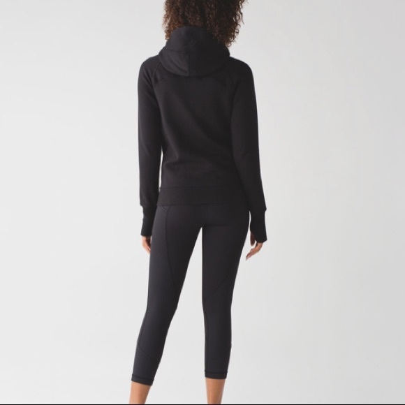 Lululemon Scuba Hoodie III - Picture 3 of 9